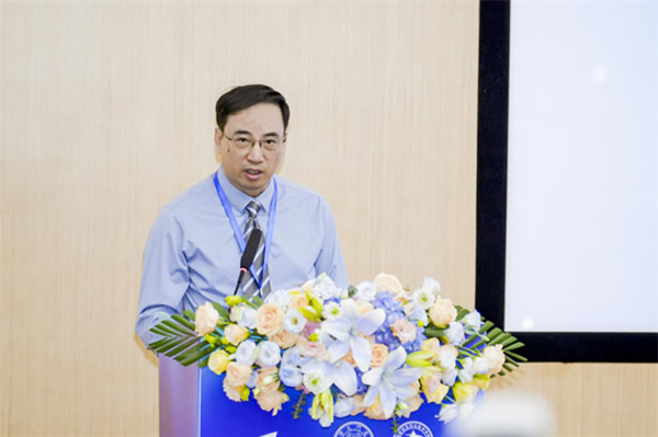 全国信息技术和AI应用行业产教融合共同体成立大会暨数字赋能产业发展论坛在福州举行