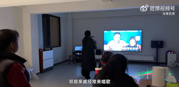 花200万在农村建房子，看老爷子怎么驯服小爱同学!